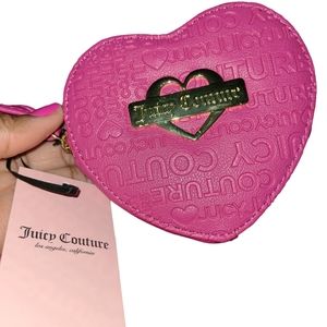 💕NWT Juicy Couture Heart Shaped Wallet💕